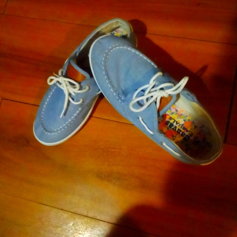 Women's shoes